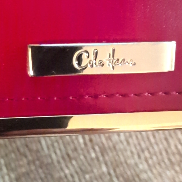 Vintage Cole Haan Wallet - Picture 2 of 7